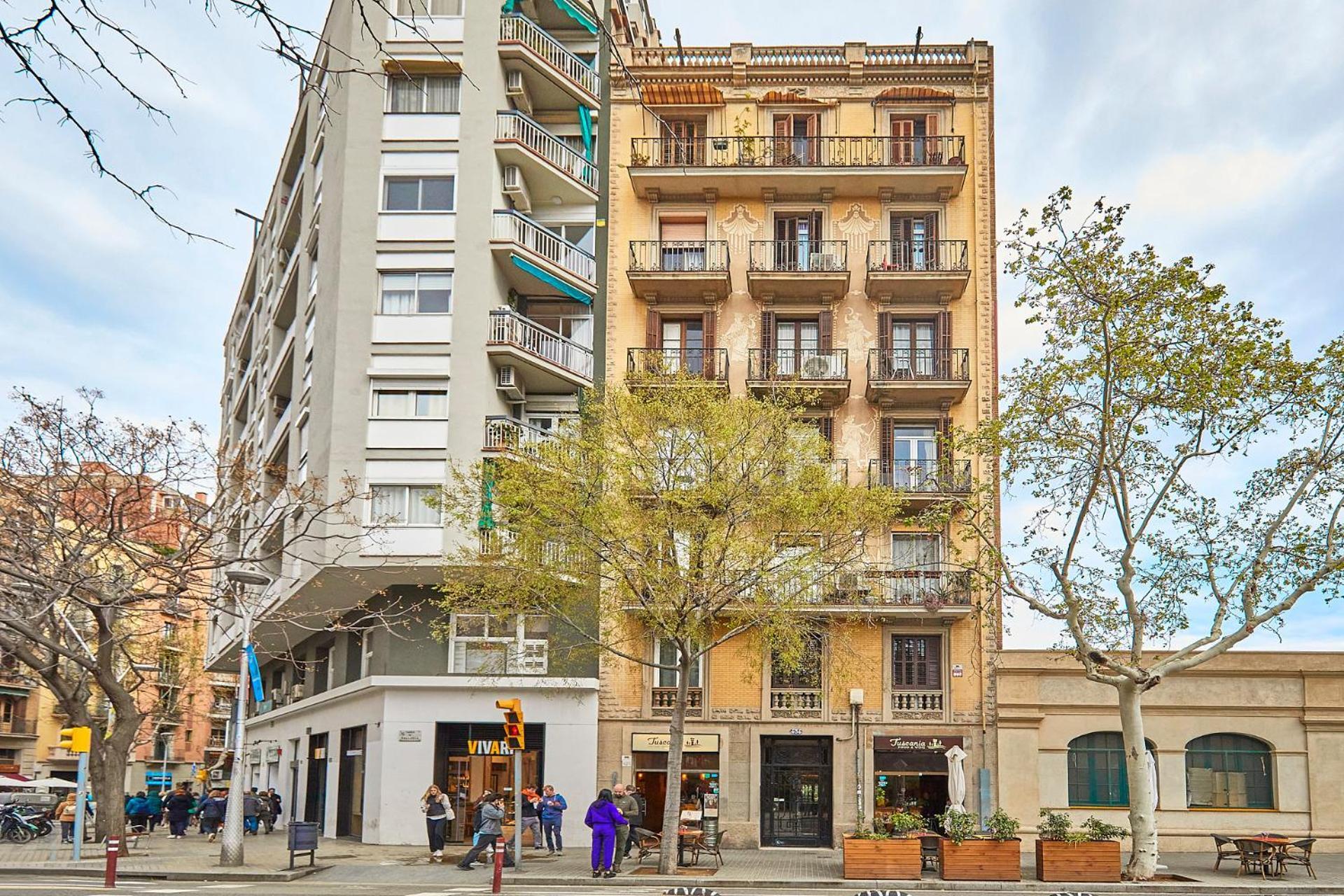 Bbarcelona Sagrada Familia Garden Apartment Exterior photo